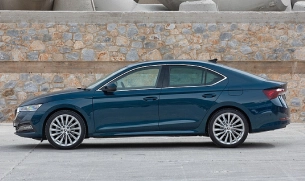 Автомобили лифтбеки в Казани